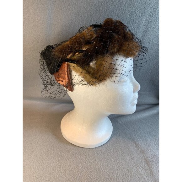 Ladies Black and Mauve Satin Fur and Netting Hat Union Made Vintage - Picture 2 of 10